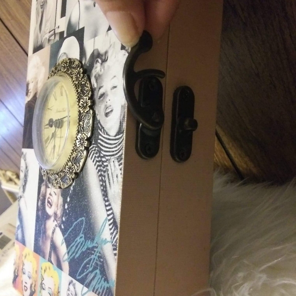 Marilyn Monroe Vintage Clock Jewelry Box - Picture 3 of 9